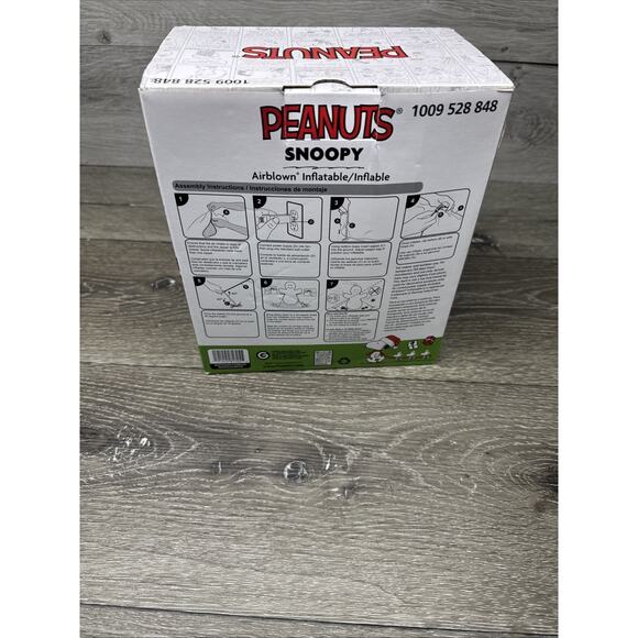 Snoopy Peanuts Christmas Self Inflatable 3.5' Tall LED Gemmy Santa Toy Sack - Picture 4 of 6